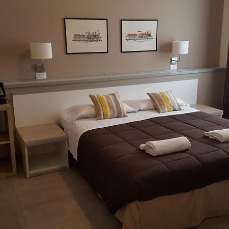 Hotel Arianna อีเซโอ ภายนอก รูปภาพ