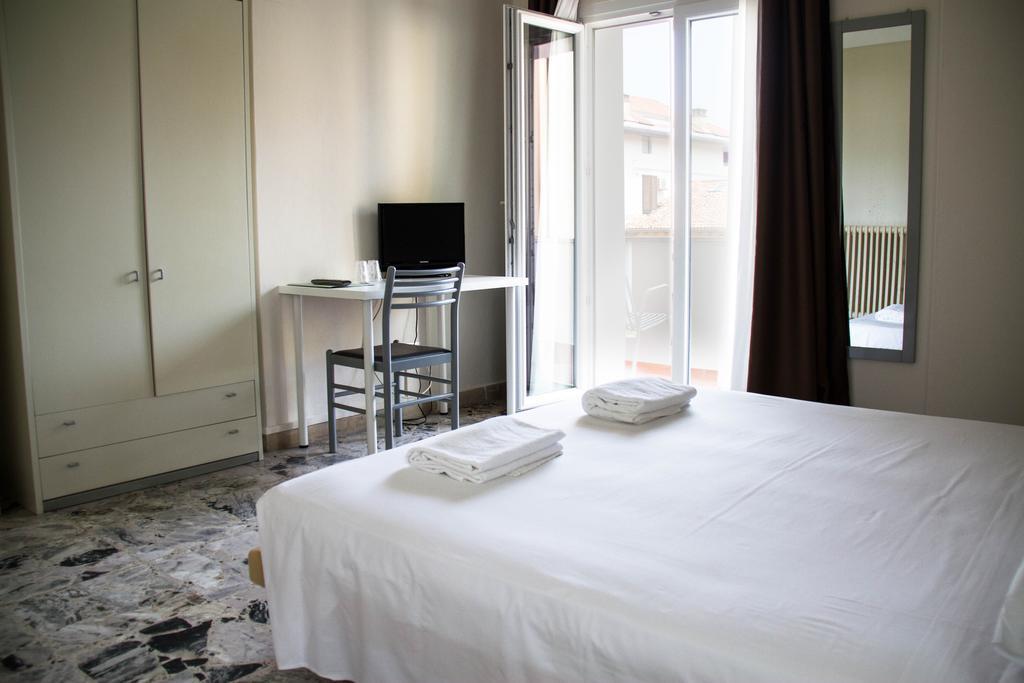Hotel Arianna อีเซโอ ห้อง รูปภาพ