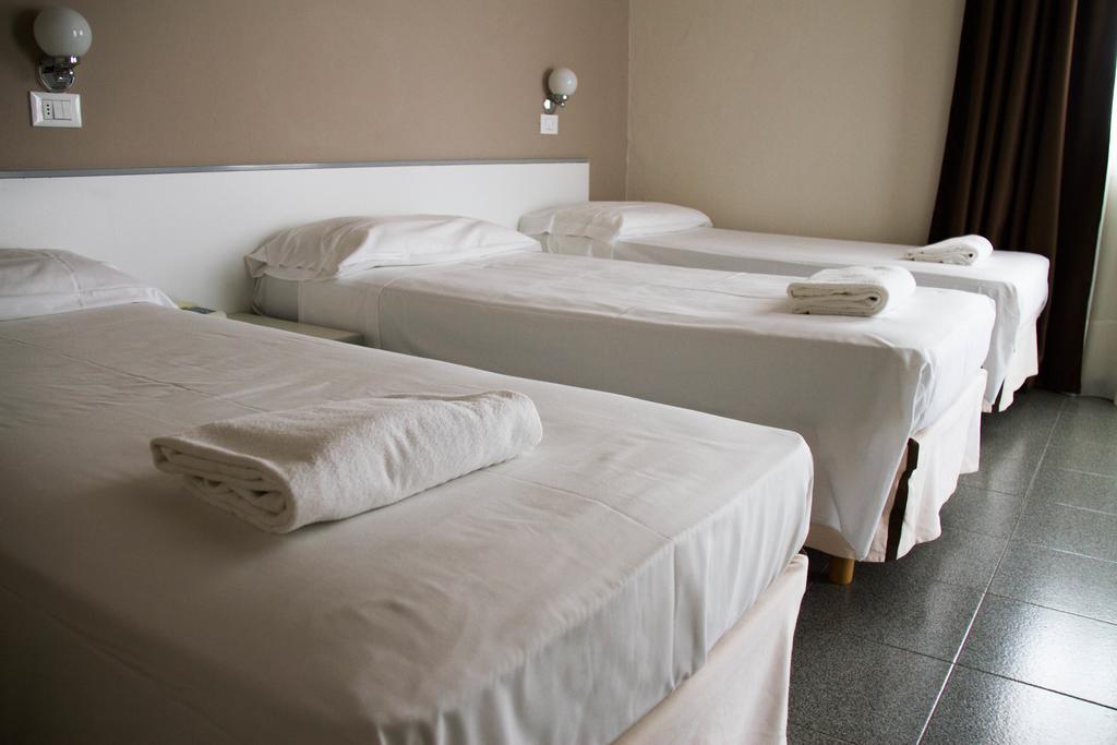 Hotel Arianna อีเซโอ ห้อง รูปภาพ