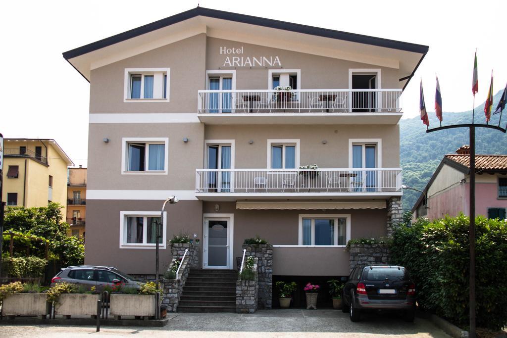 Hotel Arianna อีเซโอ ภายนอก รูปภาพ